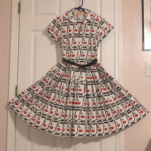 Bernie Dexter Dresses & Skirts - Bernie Dexter “Kelly faces dress”.